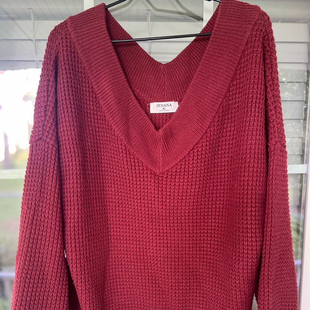 Womens burgundy top